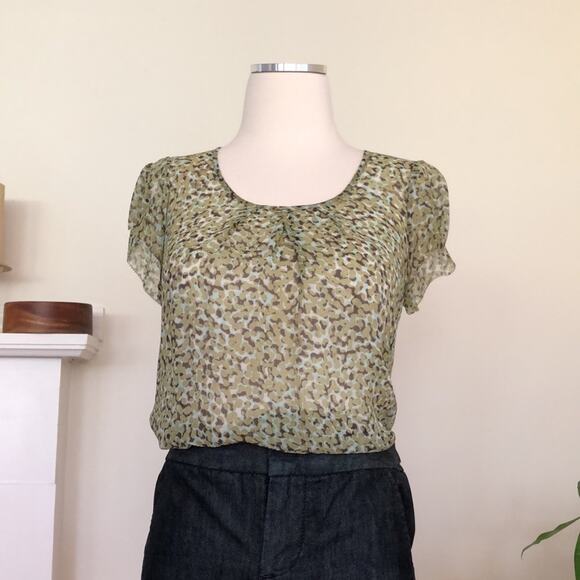 Banana Republic Sheer Floral Transparent Blouse Top V-Neck Sleeveless Size XS - Picture 1 of 10